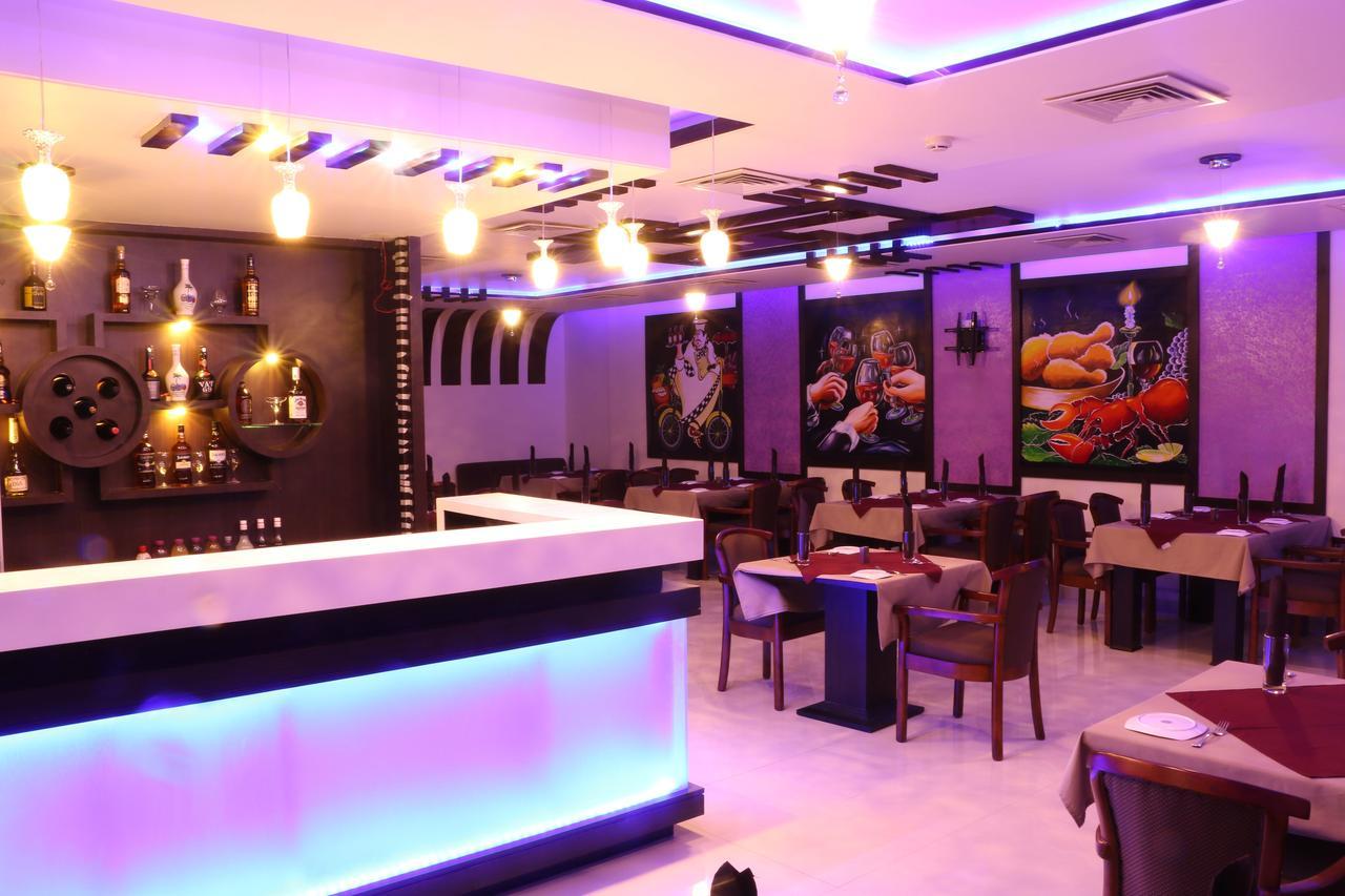 Hotel Reevanta Daman Exterior foto