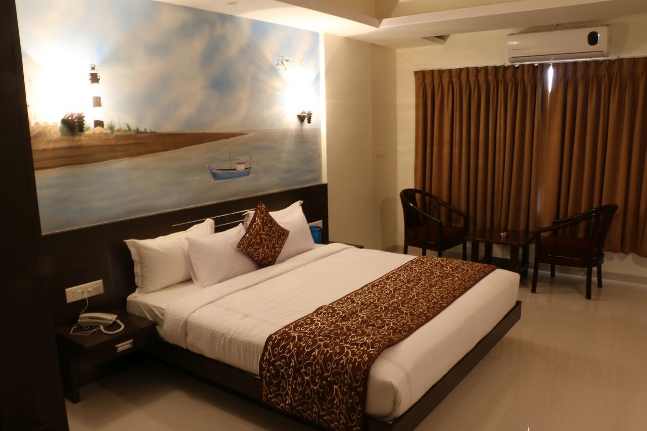 Hotel Reevanta Daman Exterior foto