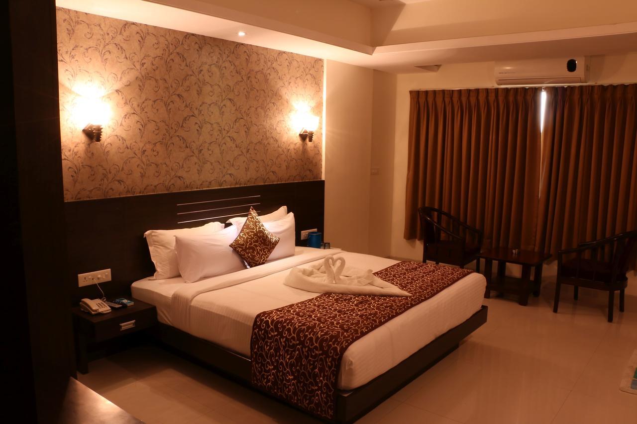Hotel Reevanta Daman Exterior foto